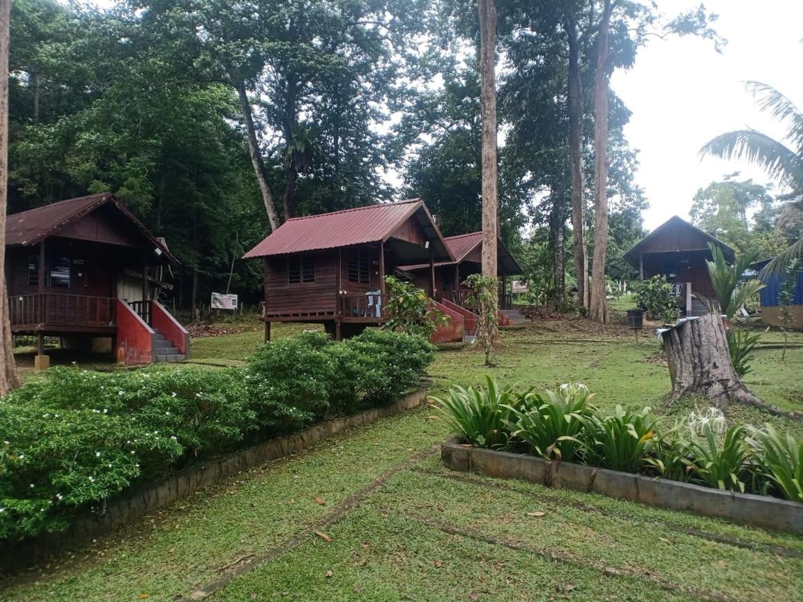 Gandah Forest Park Chalet Lanchang 外观 照片